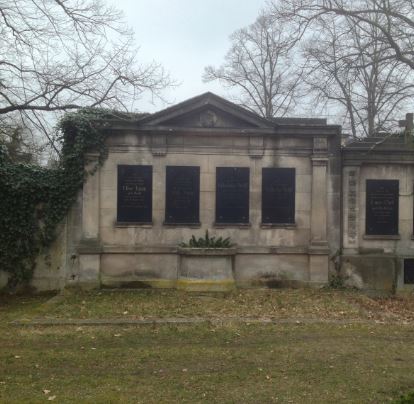 Grabstein Wilhelmine Wolff, geb. Kiekebusch, Friedhof Teltow, Brandenburg